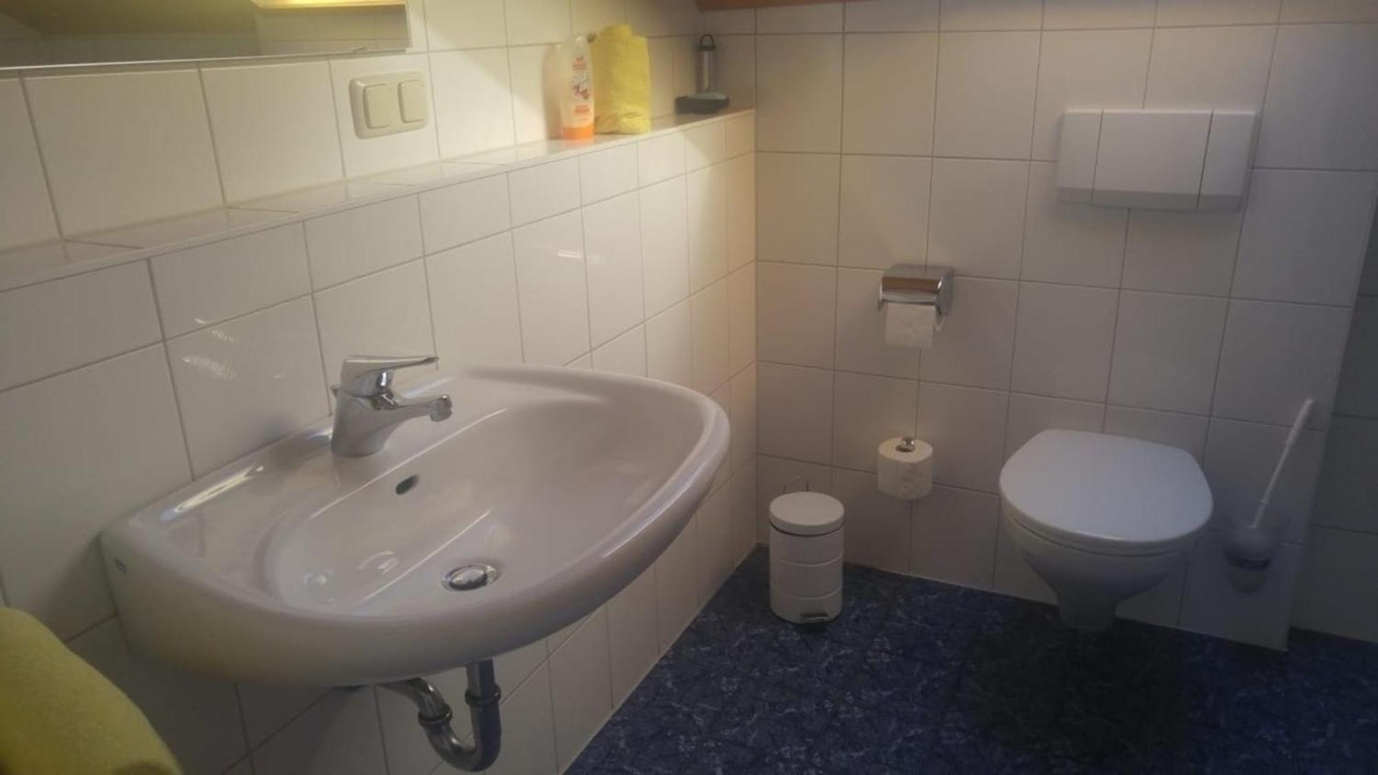 Gaestehaus Am Rathaus, Mehrbettzimmer 1 Hohenpeissenberg Ngoại thất bức ảnh